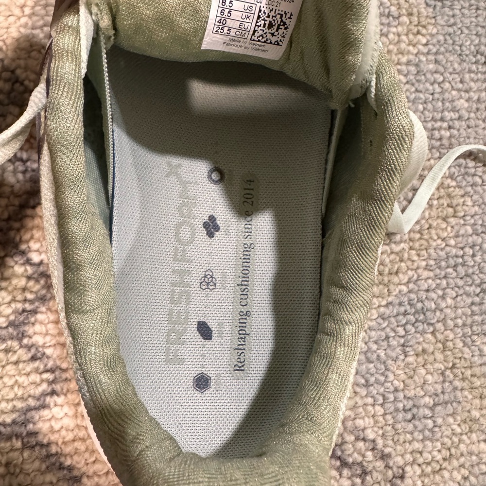 New Balance 1080 Fresh Foam Mint Green Sneakers - Picture 4 of 4
